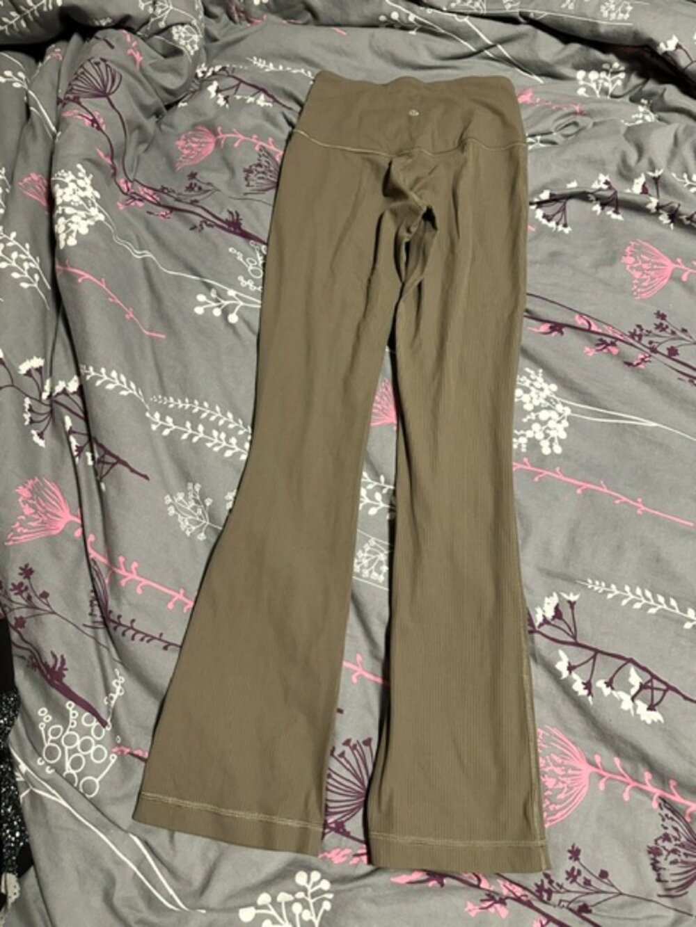 Lululemon size 4 align ribbed mini flare pants